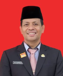 Kadis Dikbud Sanggau, Alipius.